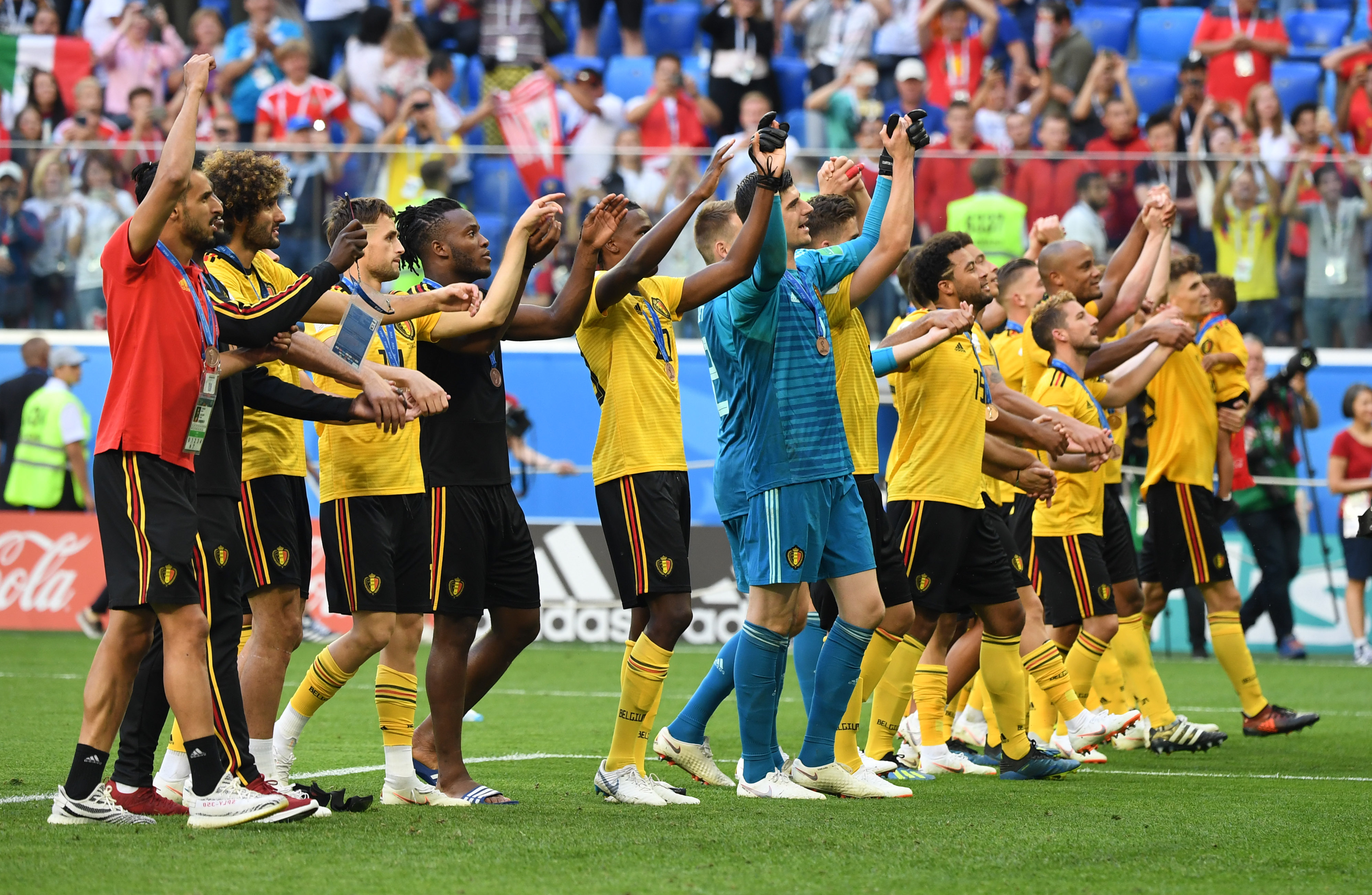 配合门将被 配合门将被