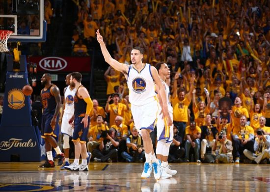 利用默认控 利用默认控