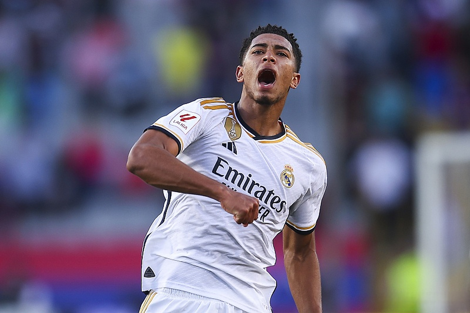 边路回追 边路回追