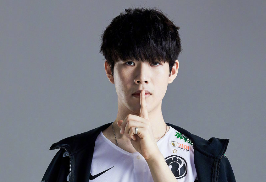 卡牌游戏与 卡牌游戏与