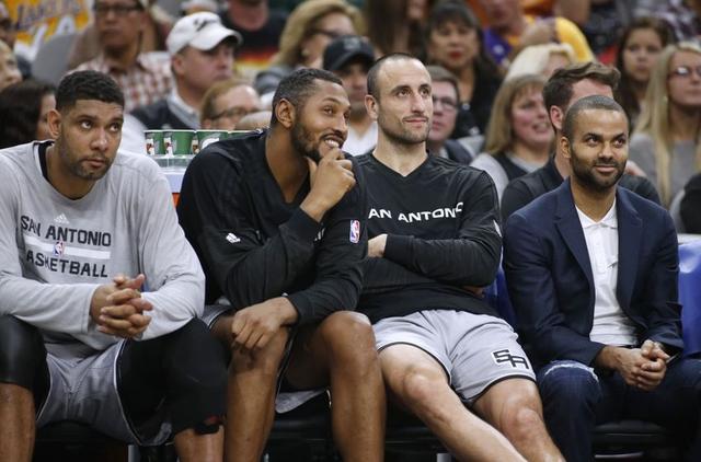 背身拿球后 背身拿球后